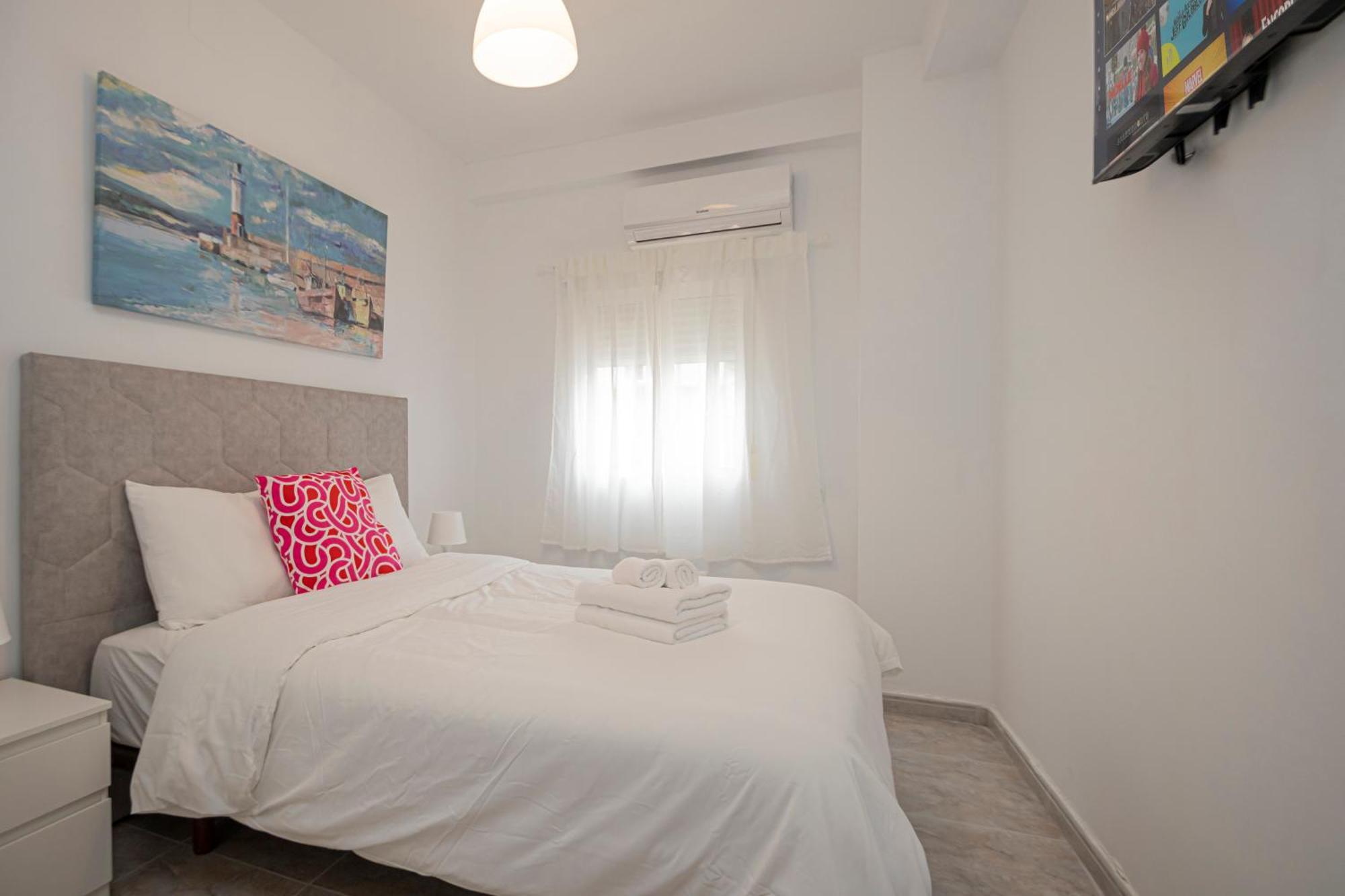 Apartment 3 Bedroom In The Heart Of Triana Seville